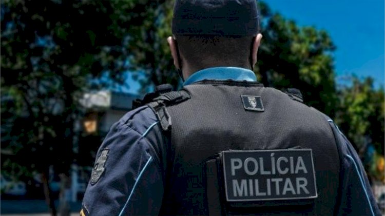 POG da PMCE apreende drogas em ação no bairro Pedregal em Santana do Acaraú